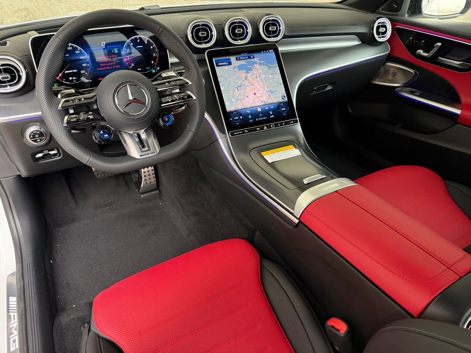 New 2026 MANUFAKTUR Moonlight White Metallic Mercedes-Benz AMG® C 43 4MATIC® Sedan image 29