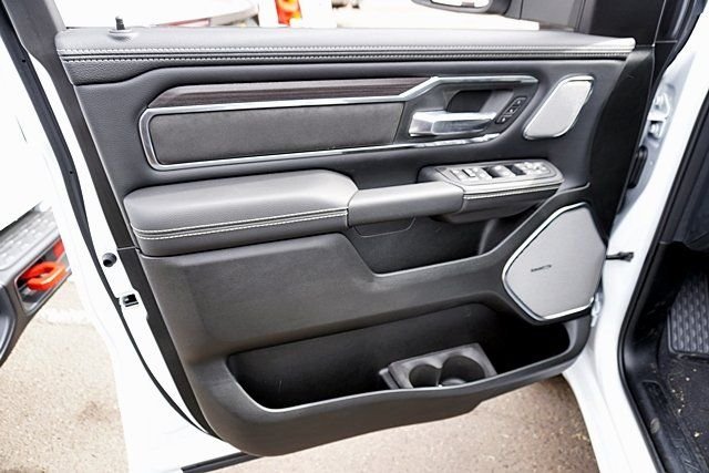 New 2026 Bright White Clear-Coat Exterior Paint RAM Laramie image 29