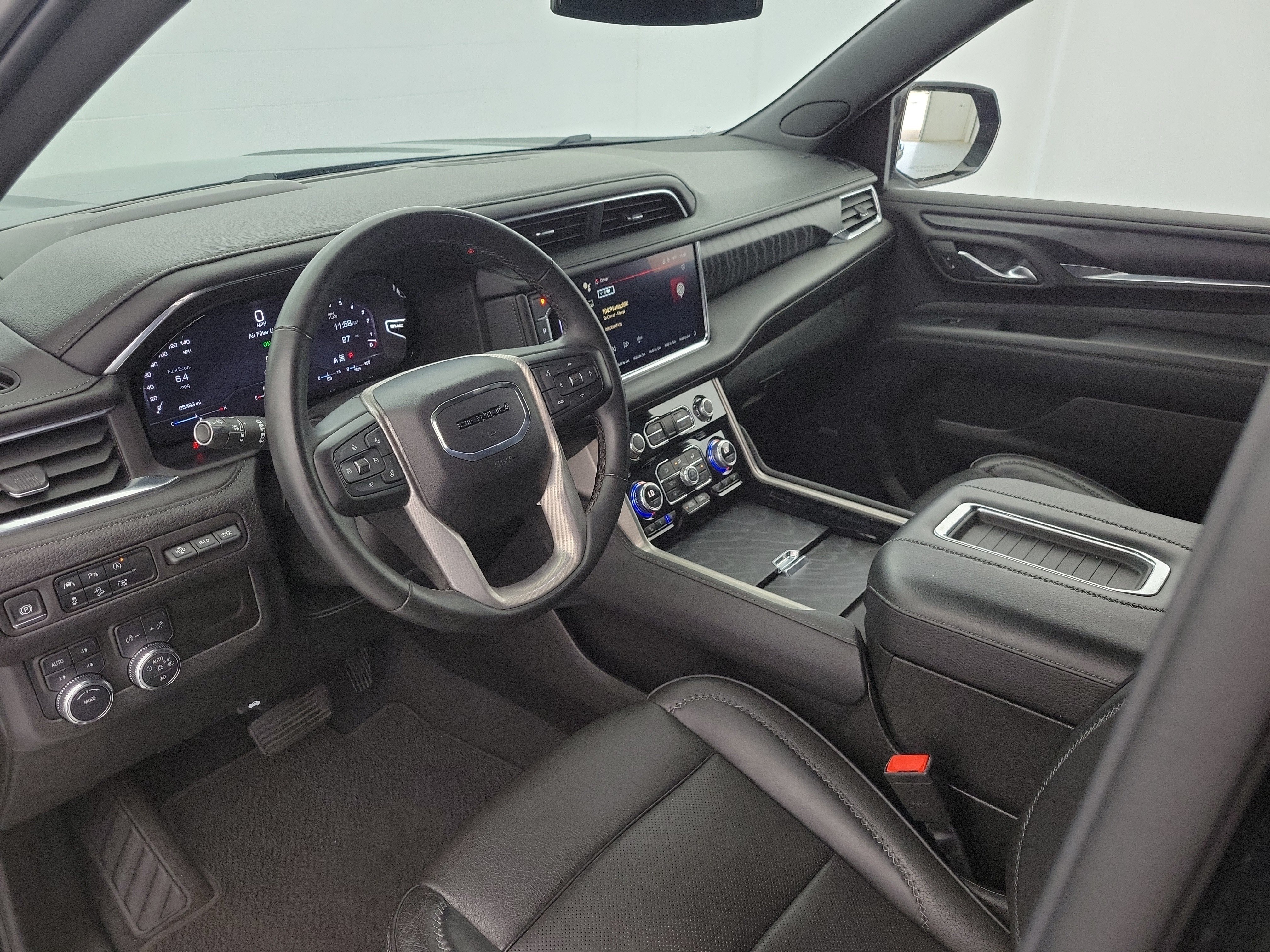 Used 2023 Onyx Black GMC Denali image 21