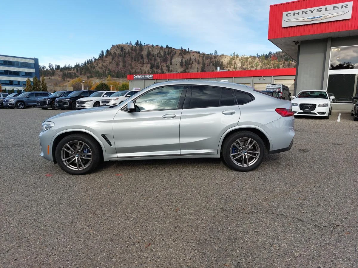 Used 2021 Dark grey BMW xDrive30i Sports Activity Coupe image 10