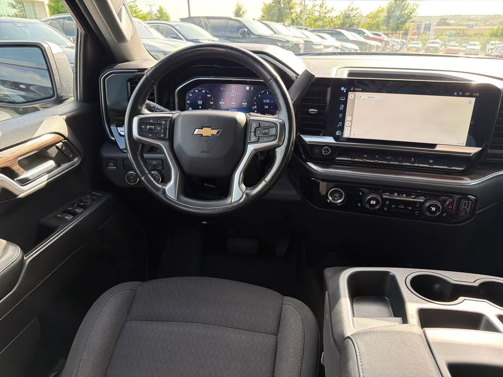 Used 2022 Gray Chevrolet LT image 34