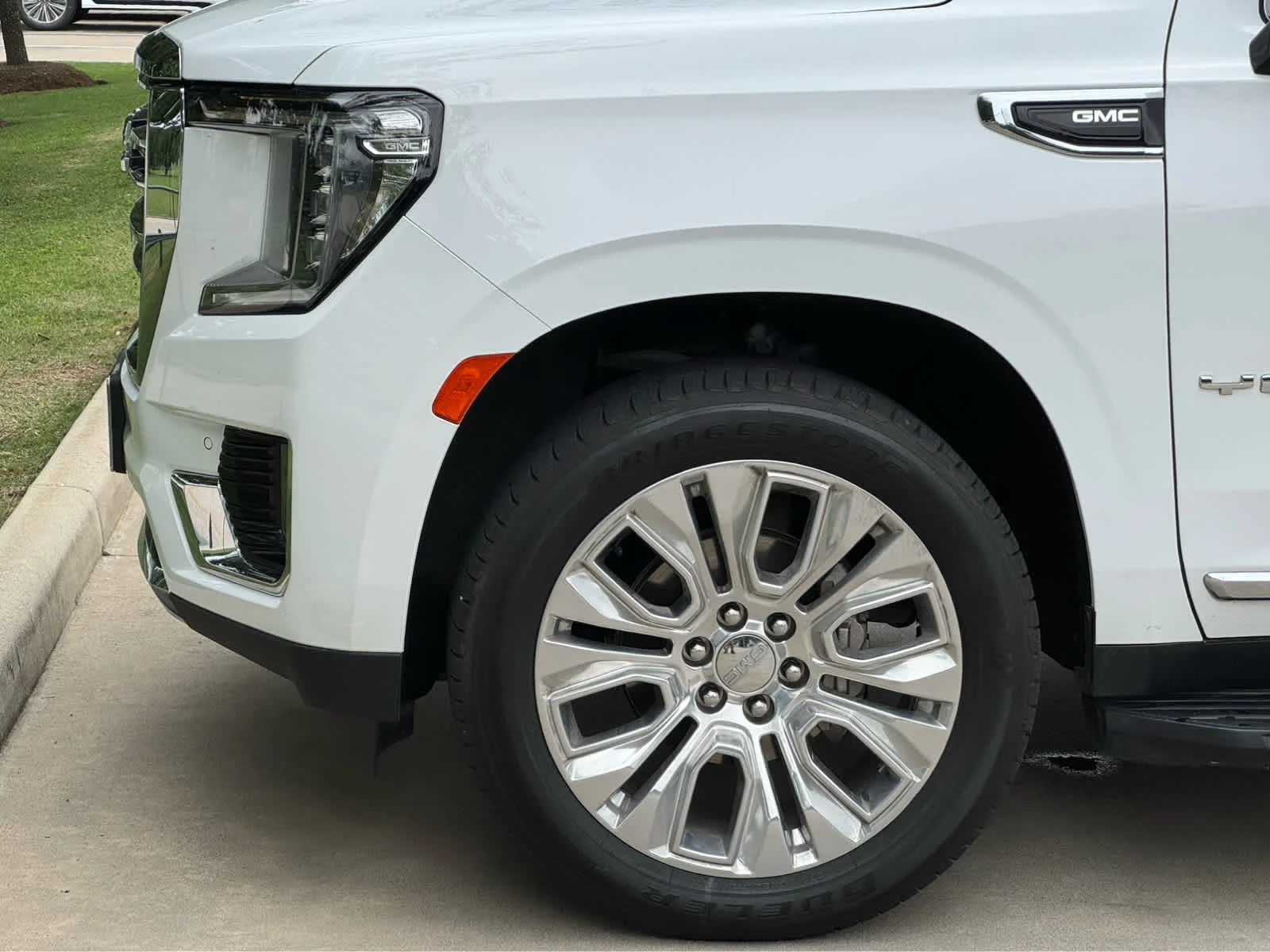 Used 2021 Summit White GMC SLT image 10