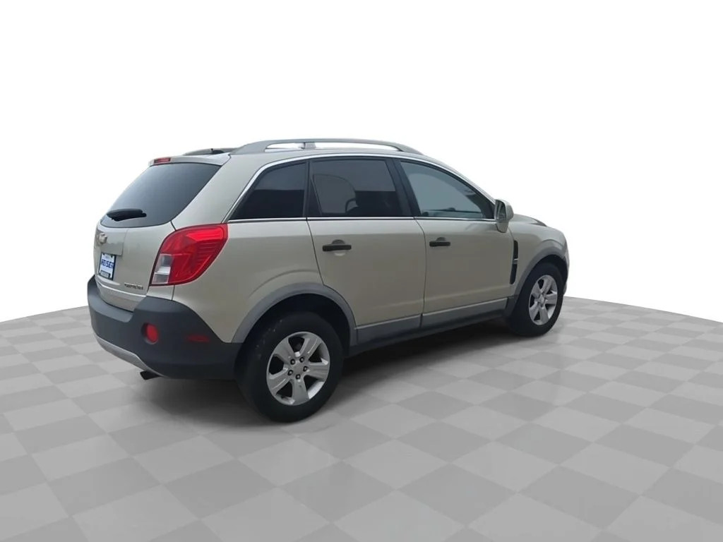 Used 2013 Gold Chevrolet 2LS image 8