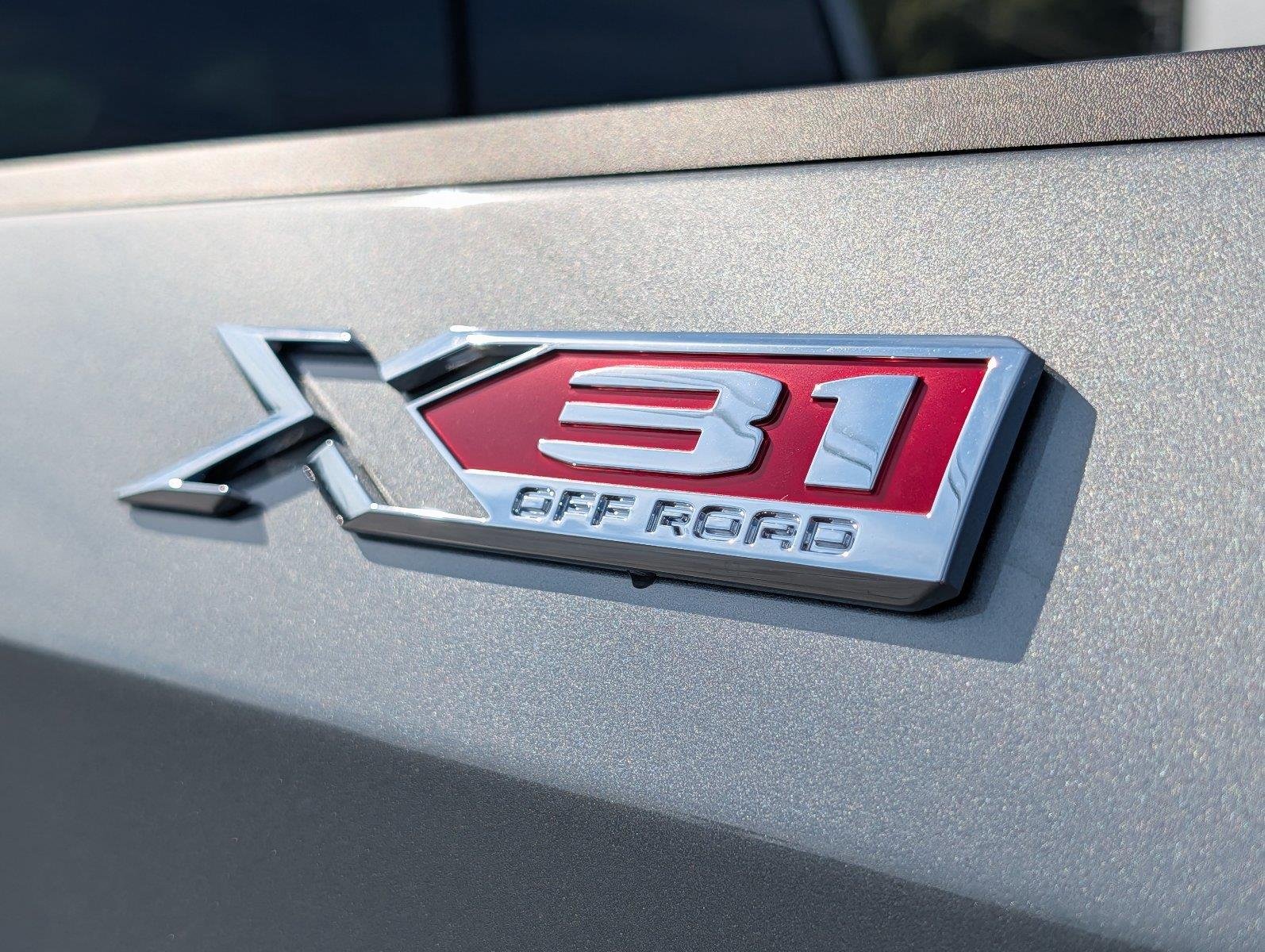 New 2026 Sterling Metallic GMC SLT image 37