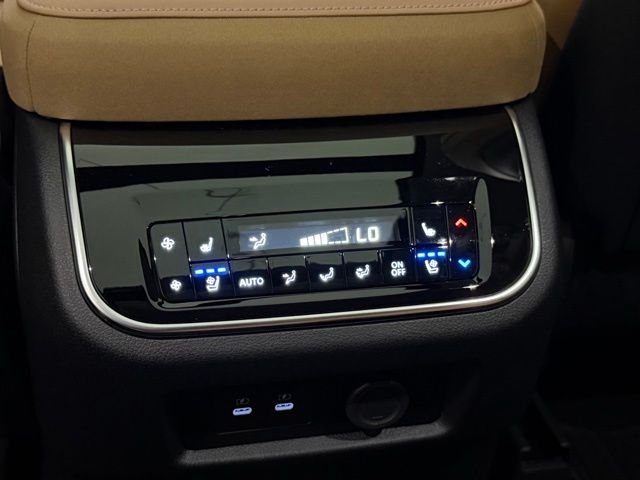New 2026 BLACK OBSIDIAN INFINITI Luxe 2WD image 22