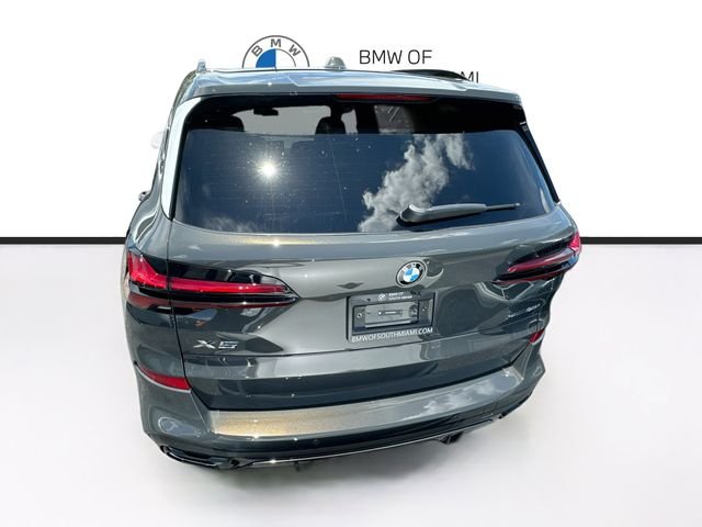 New 2026 Gray BMW sDrive40i image 5