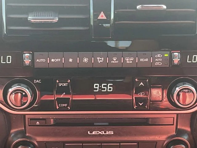 2023 Lexus GX LUXURY - Photo 18