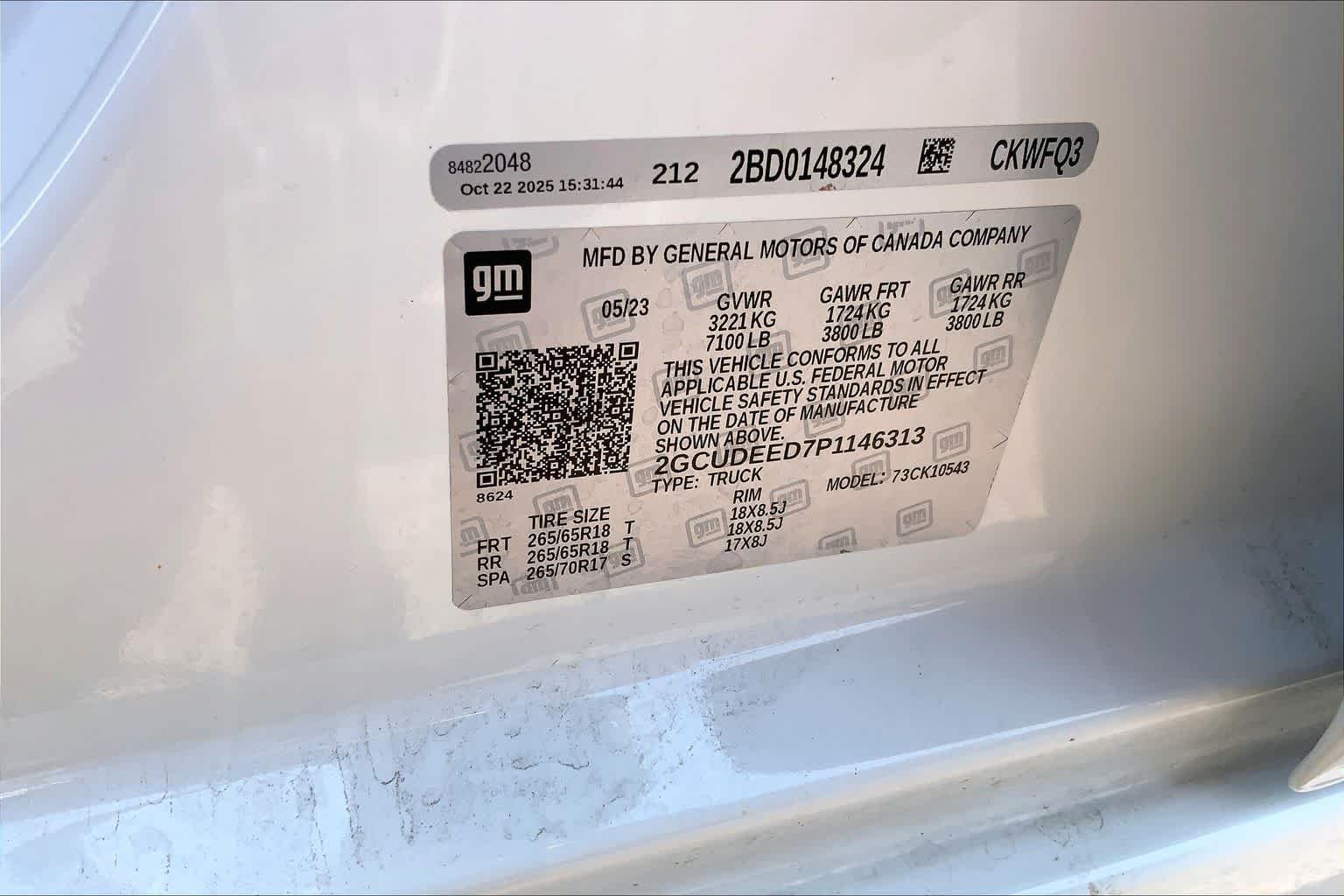 Used 2023 Summit White Chevrolet RST image 29