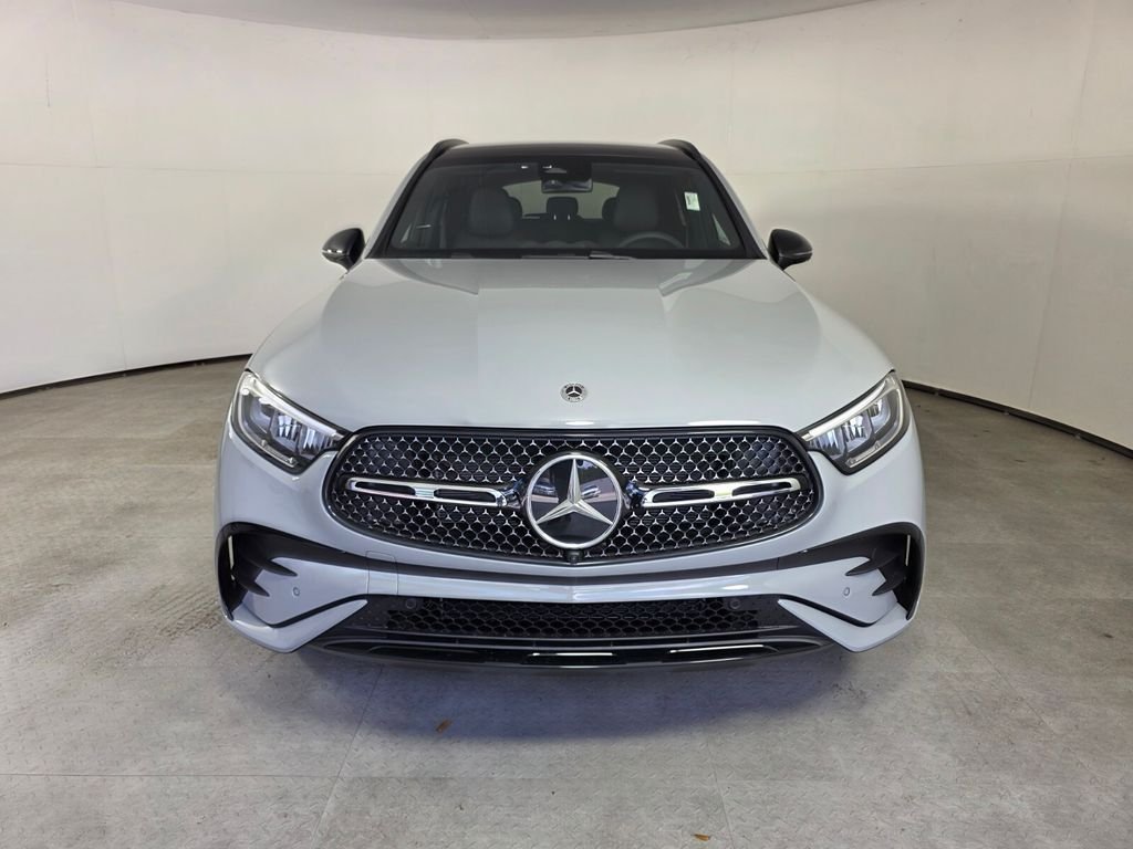 New 2026 MANUFAKTUR Alpine Grey Mercedes-Benz GLC 300 image 2