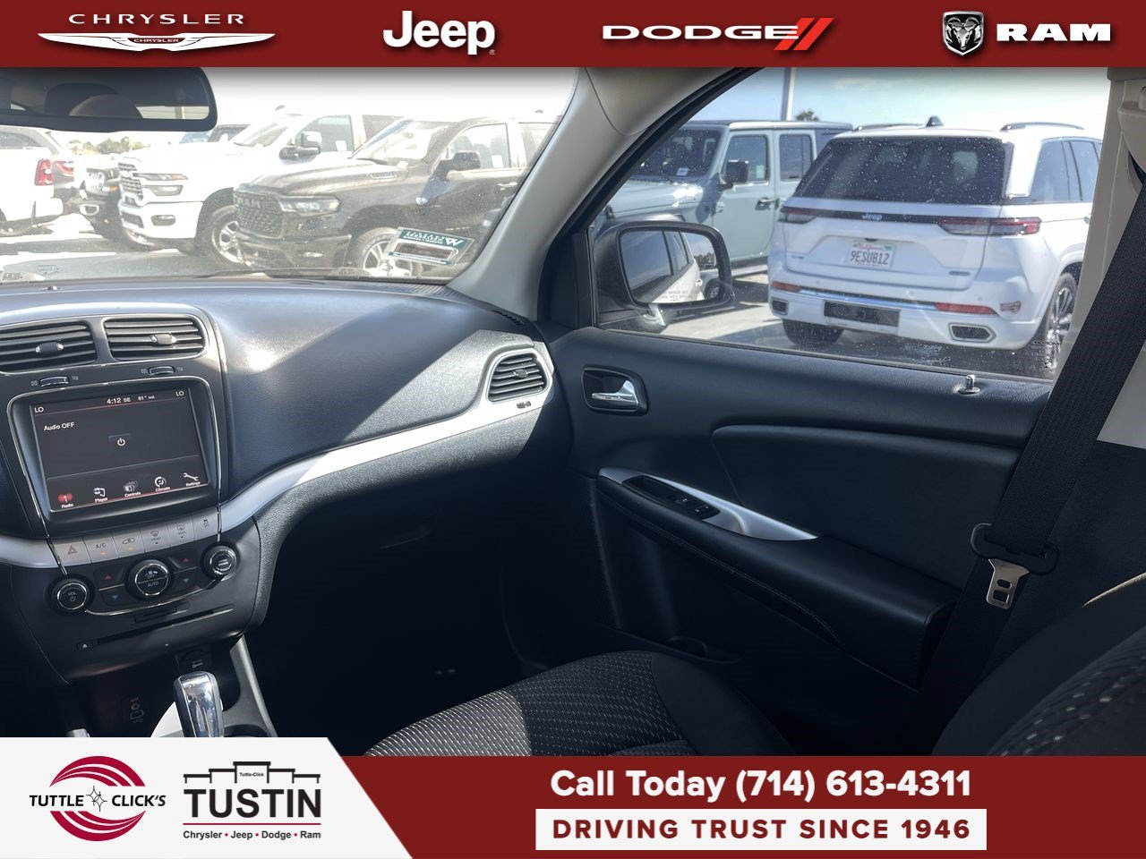 Used 2019 White Noise Tri-Coat Dodge SE image 3