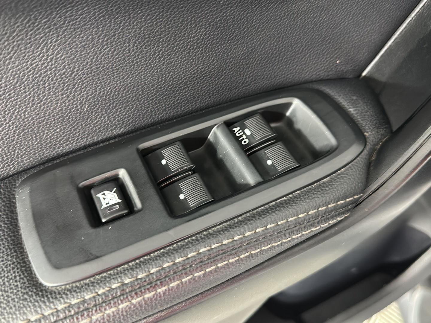 Used 2019 Oxford White Ford LARIAT image 15