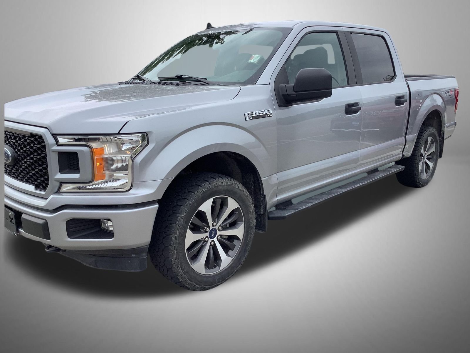 Used 2020 Silver Ford XL image 1