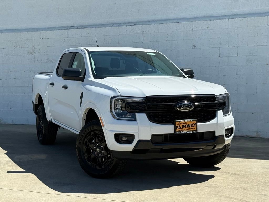 New 2026 Oxford White Ford XLT image 2