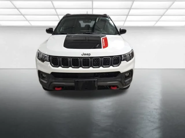 Used 2023 White Jeep Trailhawk image 9