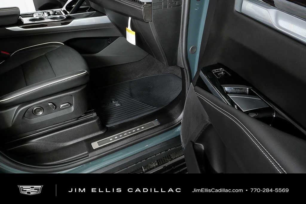 2026 Cadillac Escalade Luxury - Photo 28