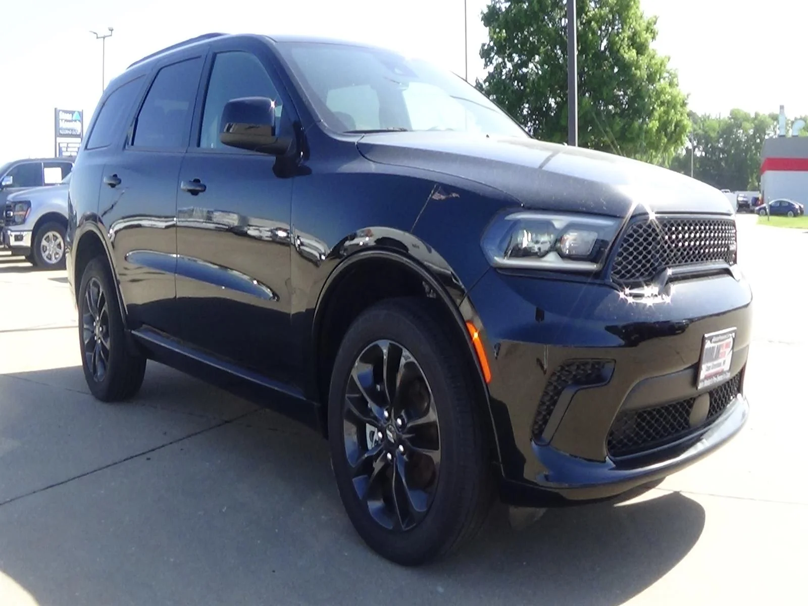 Certified Used 2024 Diamond Black Clear Coat (pxj) Dodge SXT Plus image 4