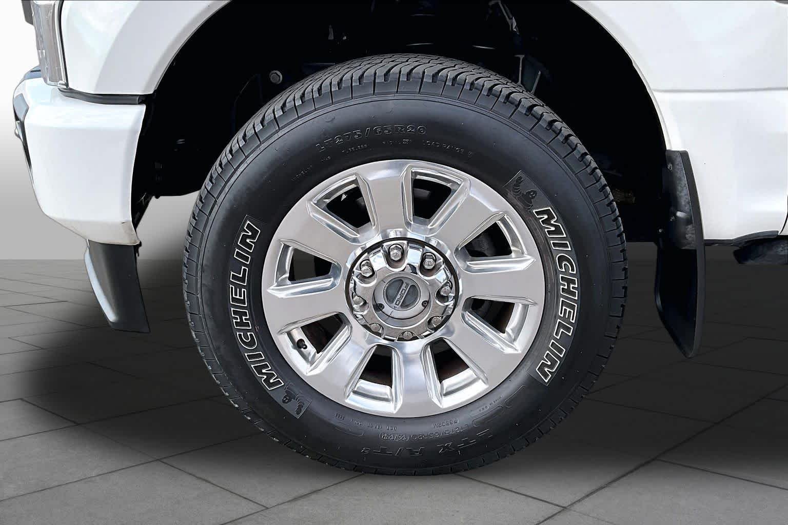 Used 2020 Star White Metallic Tri-Coat Ford Platinum image 11