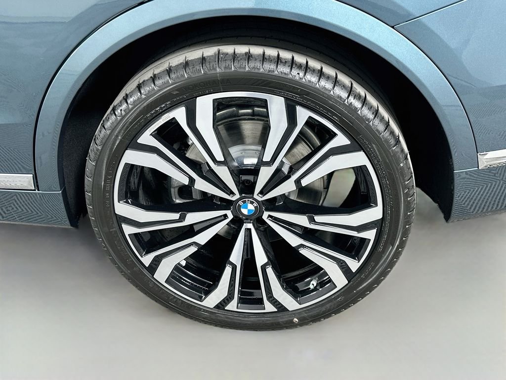 New 2027 Blue Ridge Mountain Metallic BMW xDrive40i image 23