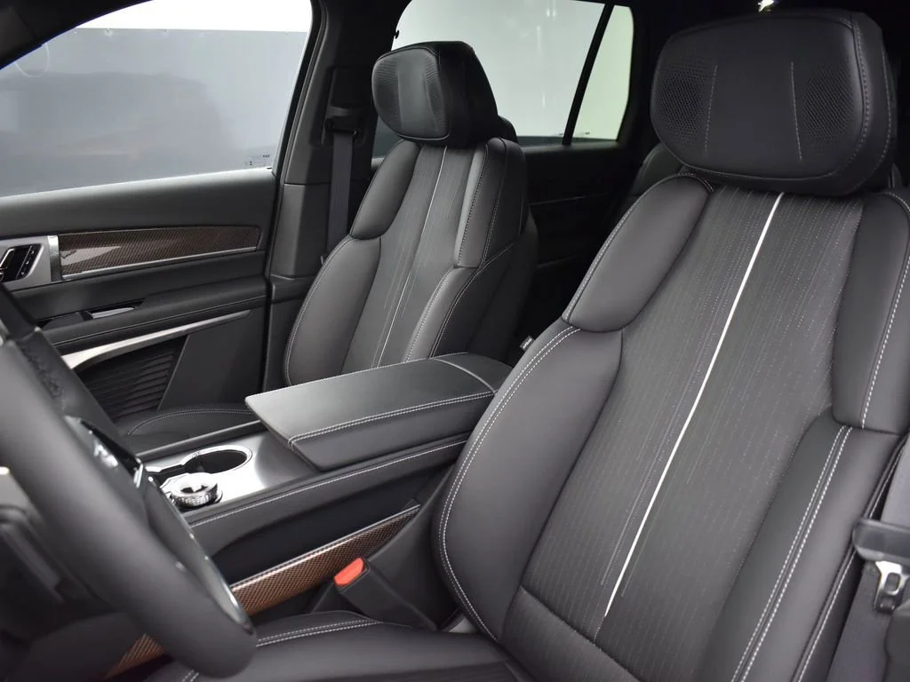 2026 Cadillac VISTIQ Sport - Photo 9