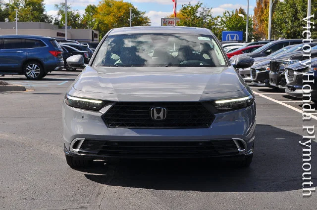 New 2026 Urban Gray Pearl Honda Touring image 6