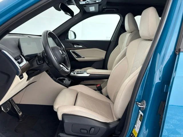 Used 2023 Blue Bay Lagoon Metallic BMW xDrive28i image 11