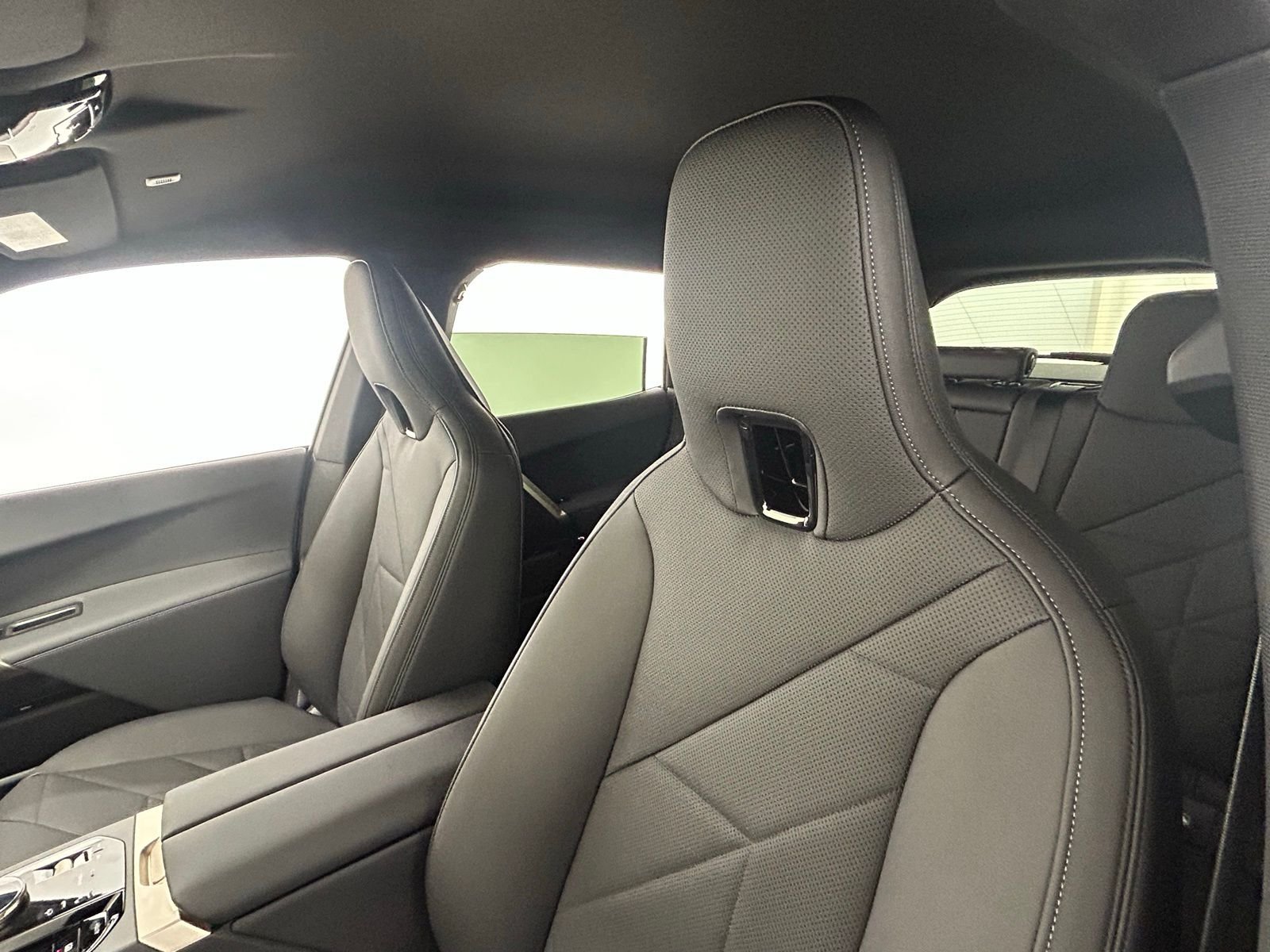 New 2026 Dune Grey Metallic BMW xDrive45 image 29