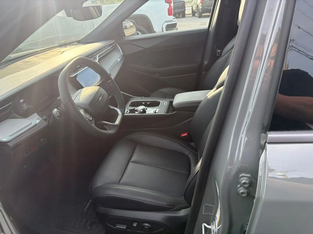 Used 2026 Gray Jeep Limited image 5
