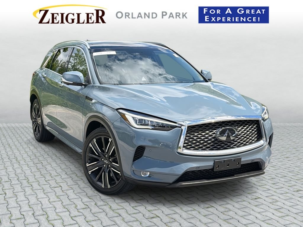 Used 2023 Slate Gray INFINITI Sensory image 1