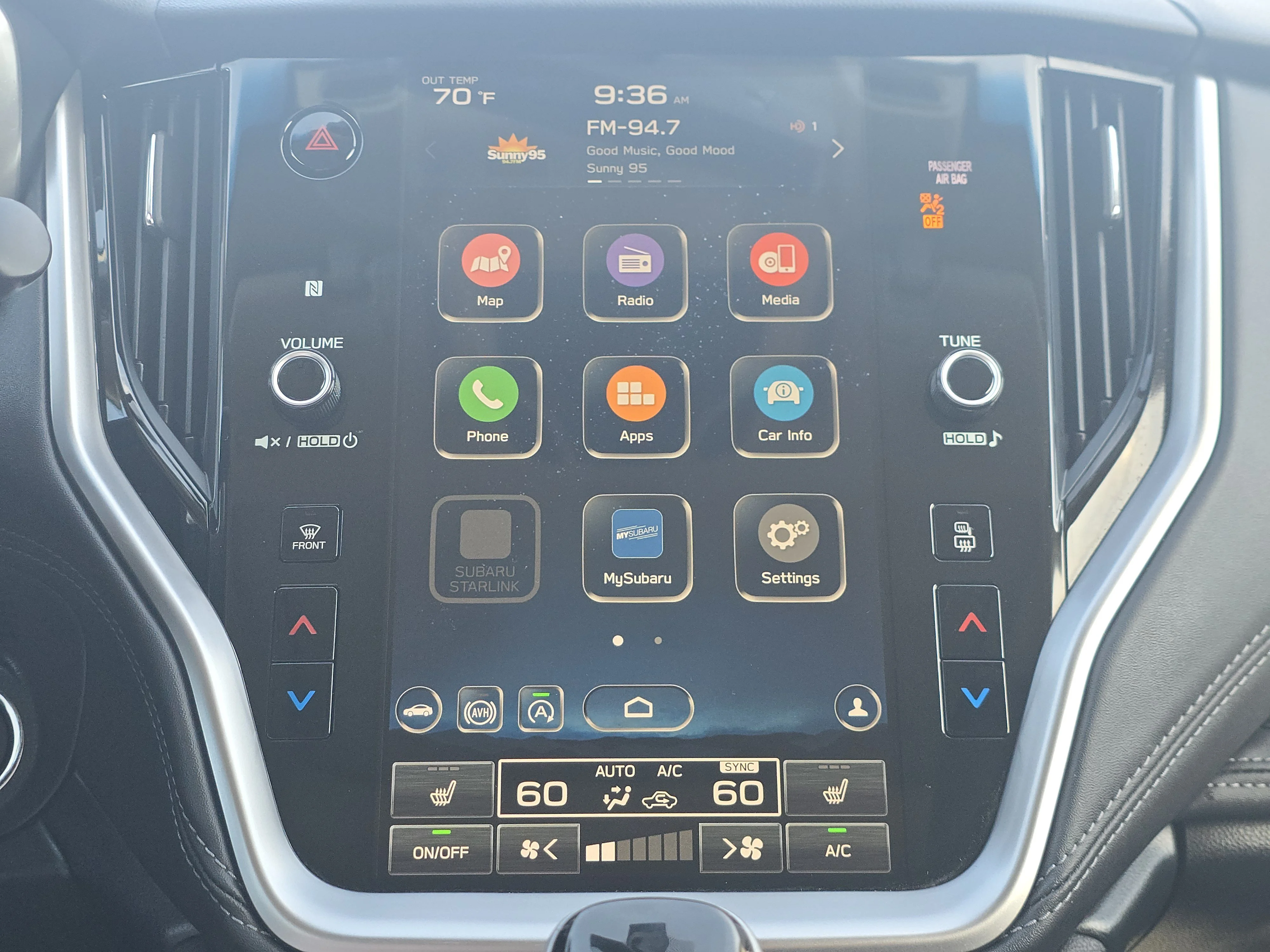 Used 2022 Ice Silver Metallic Subaru Limited image 27