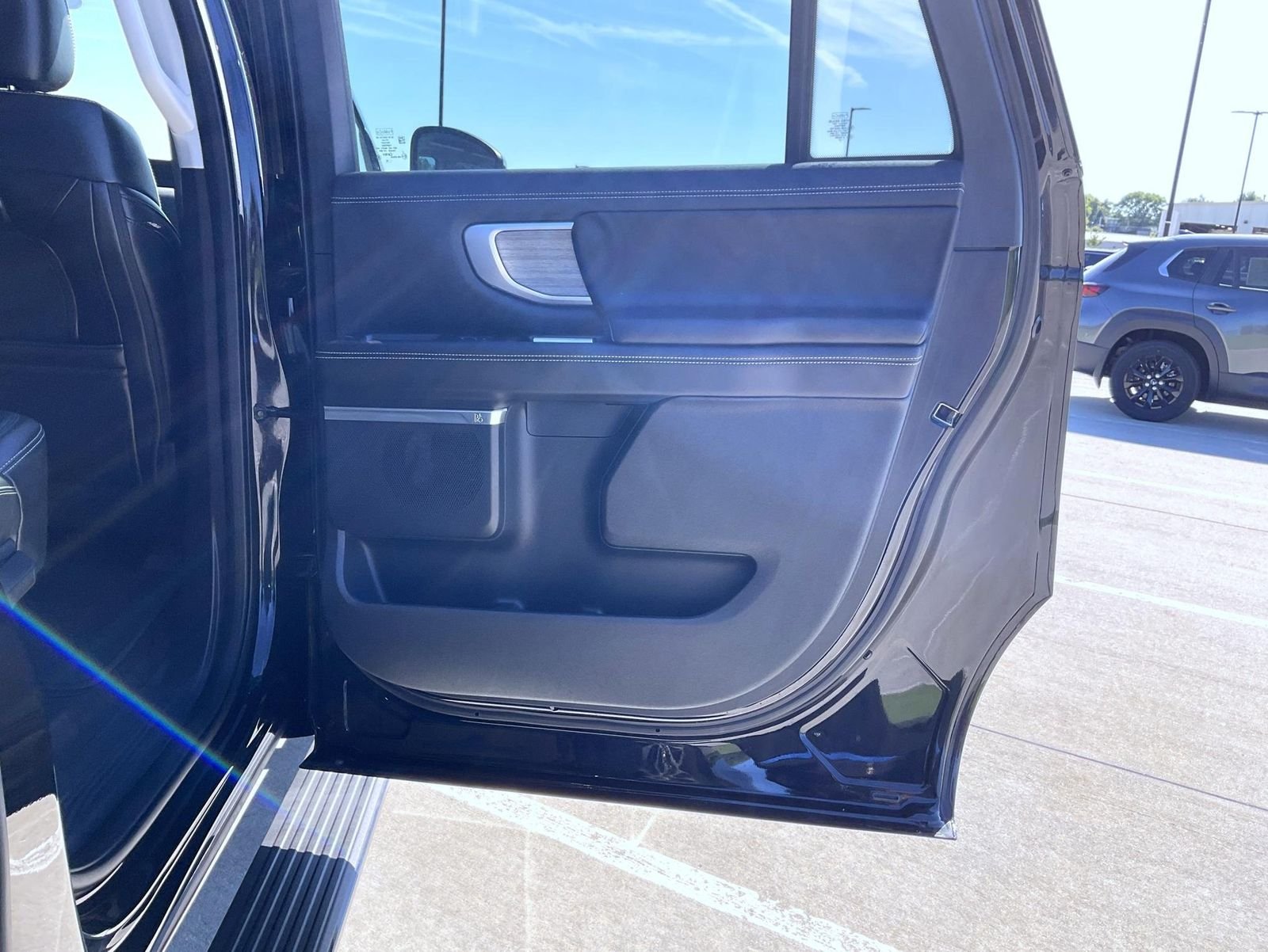 Used 2025 Black Ford Platinum image 23