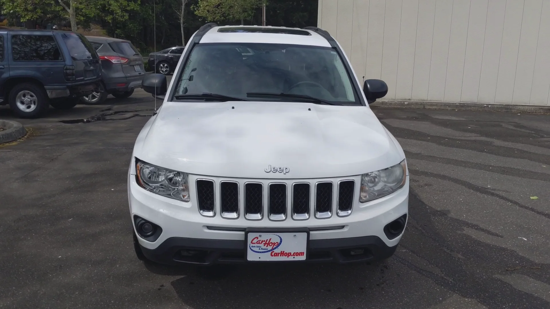 Used 2011 White Jeep LIMITED image 2