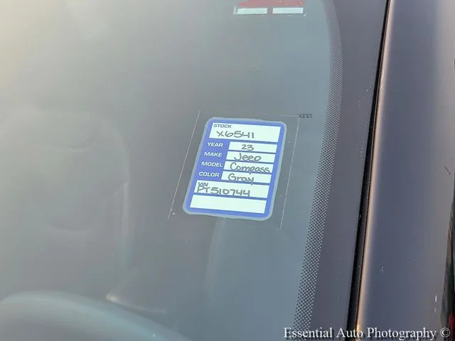 Certified Used 2023 Gray Jeep Limited image 33