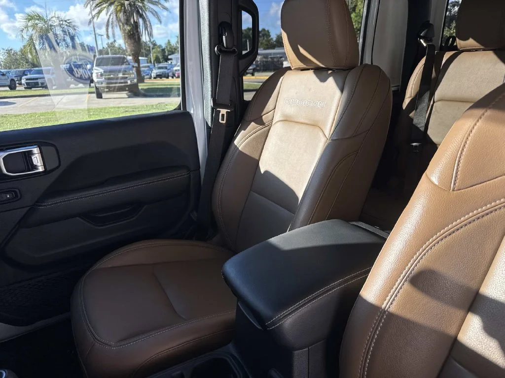 Used 2023 White Jeep Rubicon image 31