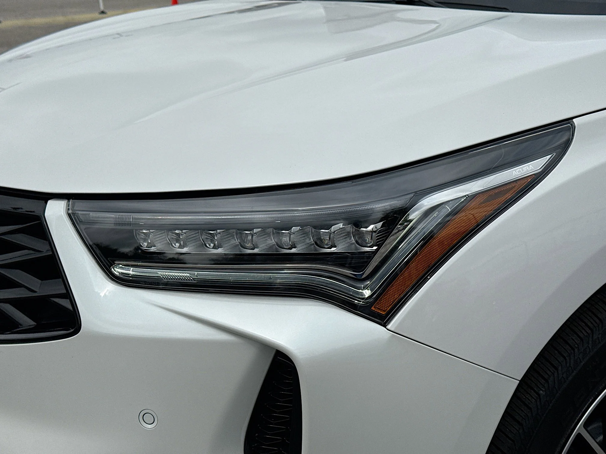 Used 2025 Platinum White Pearl Acura w/Advance Package image 9