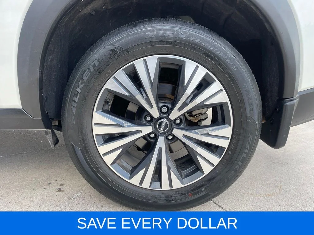 Used 2023 White Nissan SV image 17