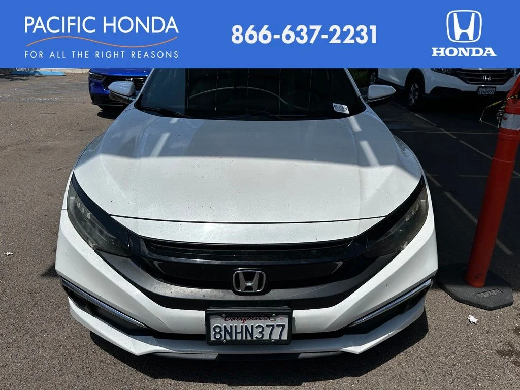 Used 2019 White Honda Touring image 1