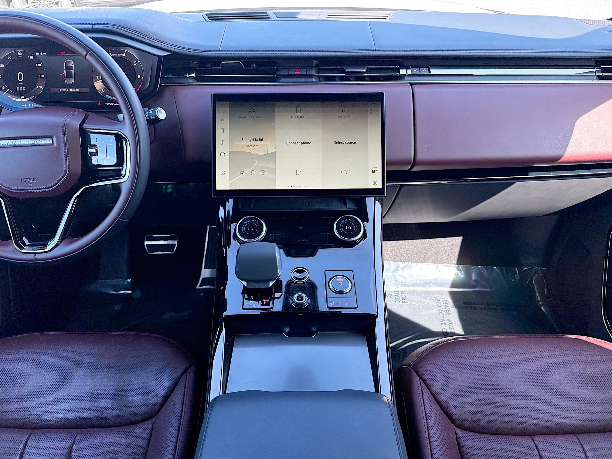 Used 2023 Fuji White Land Rover SE Dynamic image 20