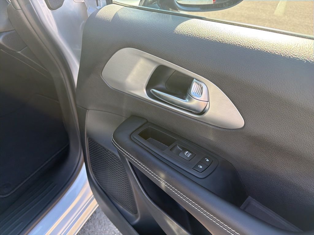 New 2026 Silver Mist Clear-Coat Exterior Paint Chrysler LX image 18
