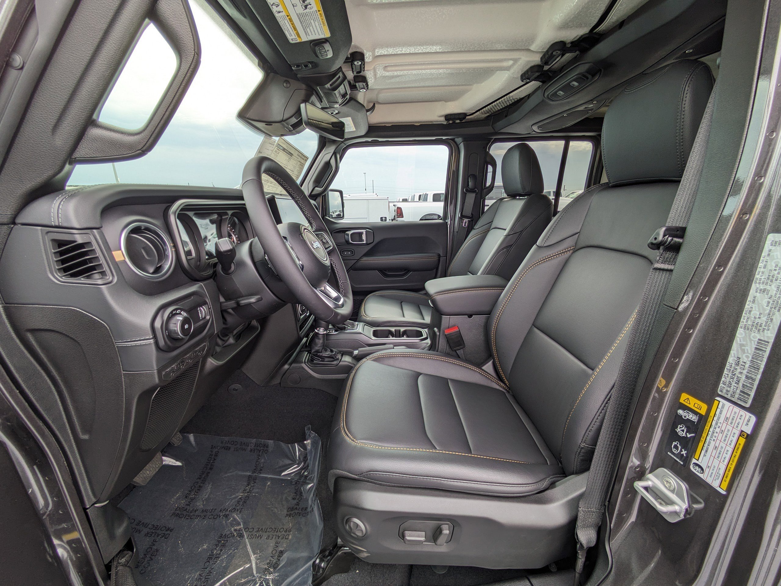 2026 Jeep Wrangler 4-Door Sahara - Photo 20