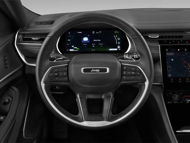 Used 2024 Diamond Black Crystal Pearlcoat Jeep Altitude X image 8