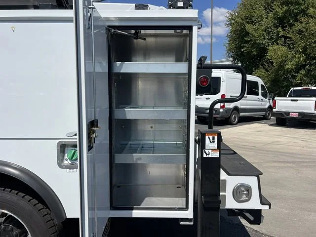 New 2024 Summit White Chevrolet Work Truck image 27