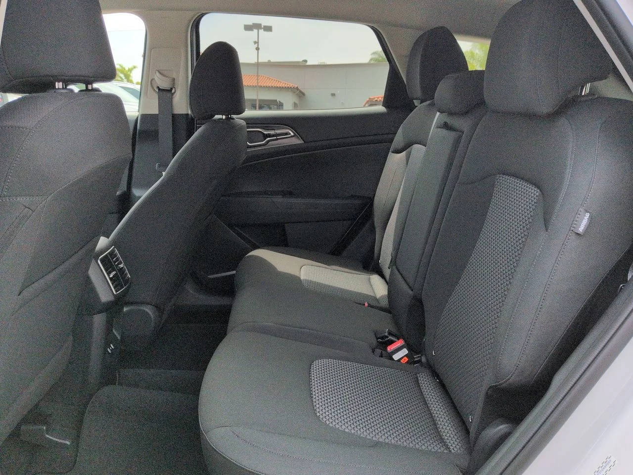 New 2026 Glacial White Pearl Kia LX image 26