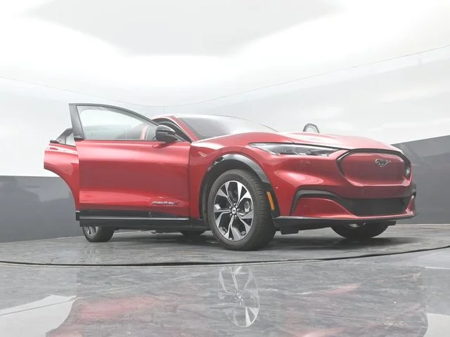 Certified Used 2021 Rapid Red Metallic Tinted Clearcoat Ford Premium image 28