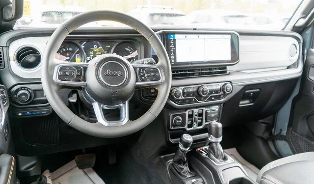 Used 2024 Gray Jeep Sahara 4xe image 12