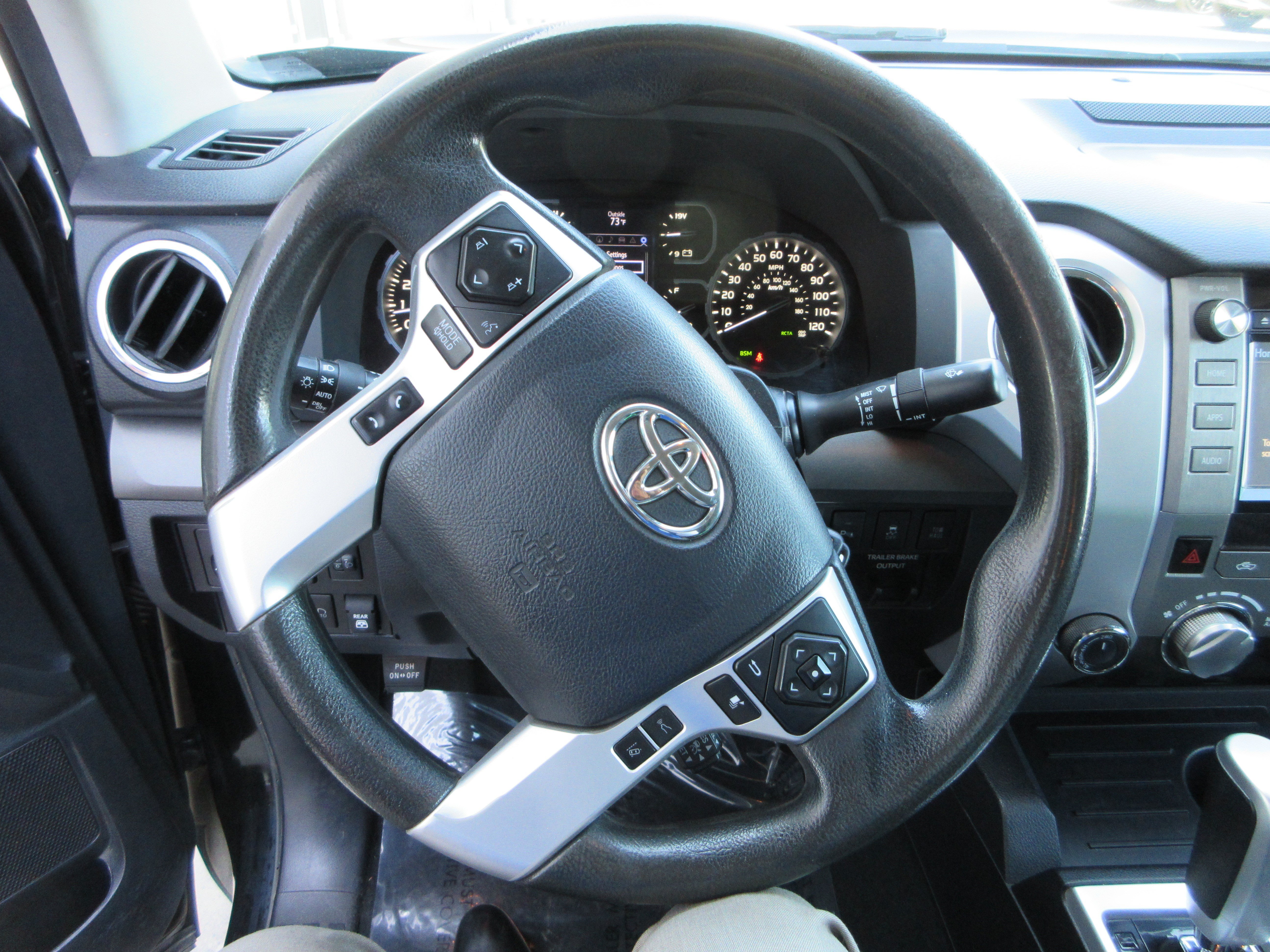 Used 2019 Midnight Black Metallic Toyota SR5 image 34
