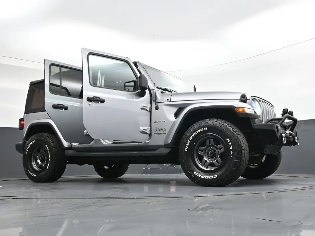 Used 2020 Billet Silver Metallic Jeep Unlimited Sahara image 46