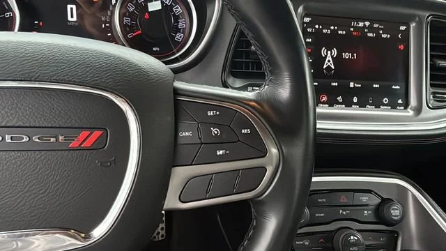 Used 2020 Red Dodge SXT image 22