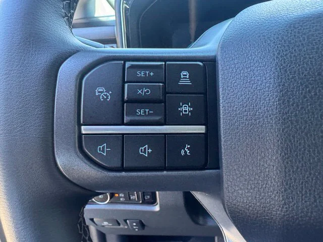 Used 2025 Blue Ford Lariat image 18