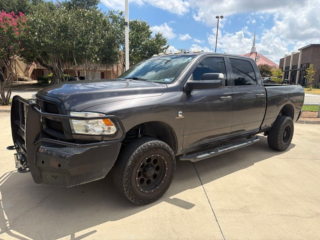 Used 2018 Gray Ram Tradesman image 1