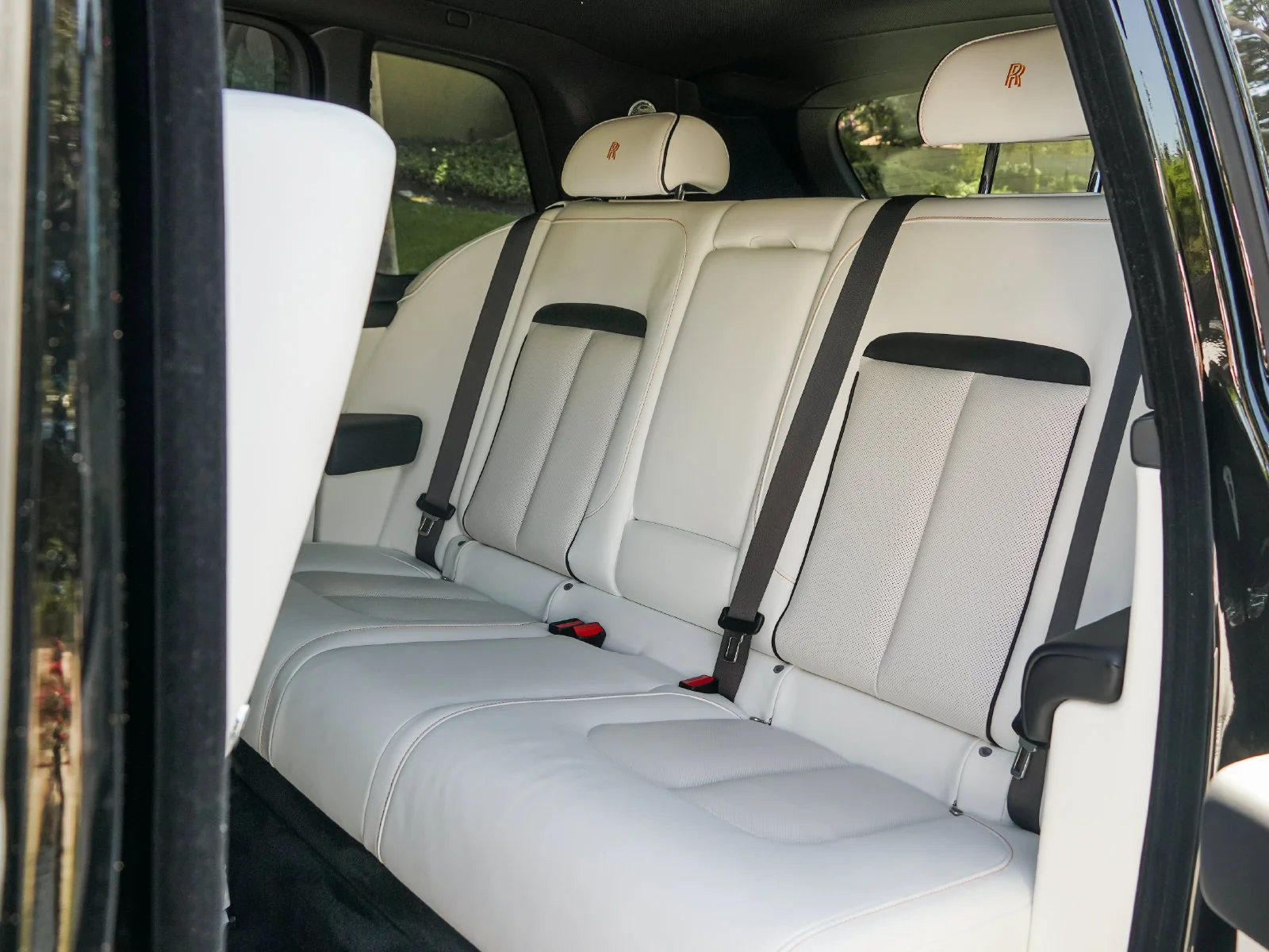Certified Used 2024 Black Diamond Rolls-Royce  image 25